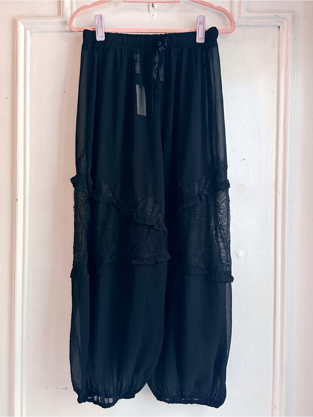 New NWT Anthropologie LyreBird black sheer lace balloon pants black medium